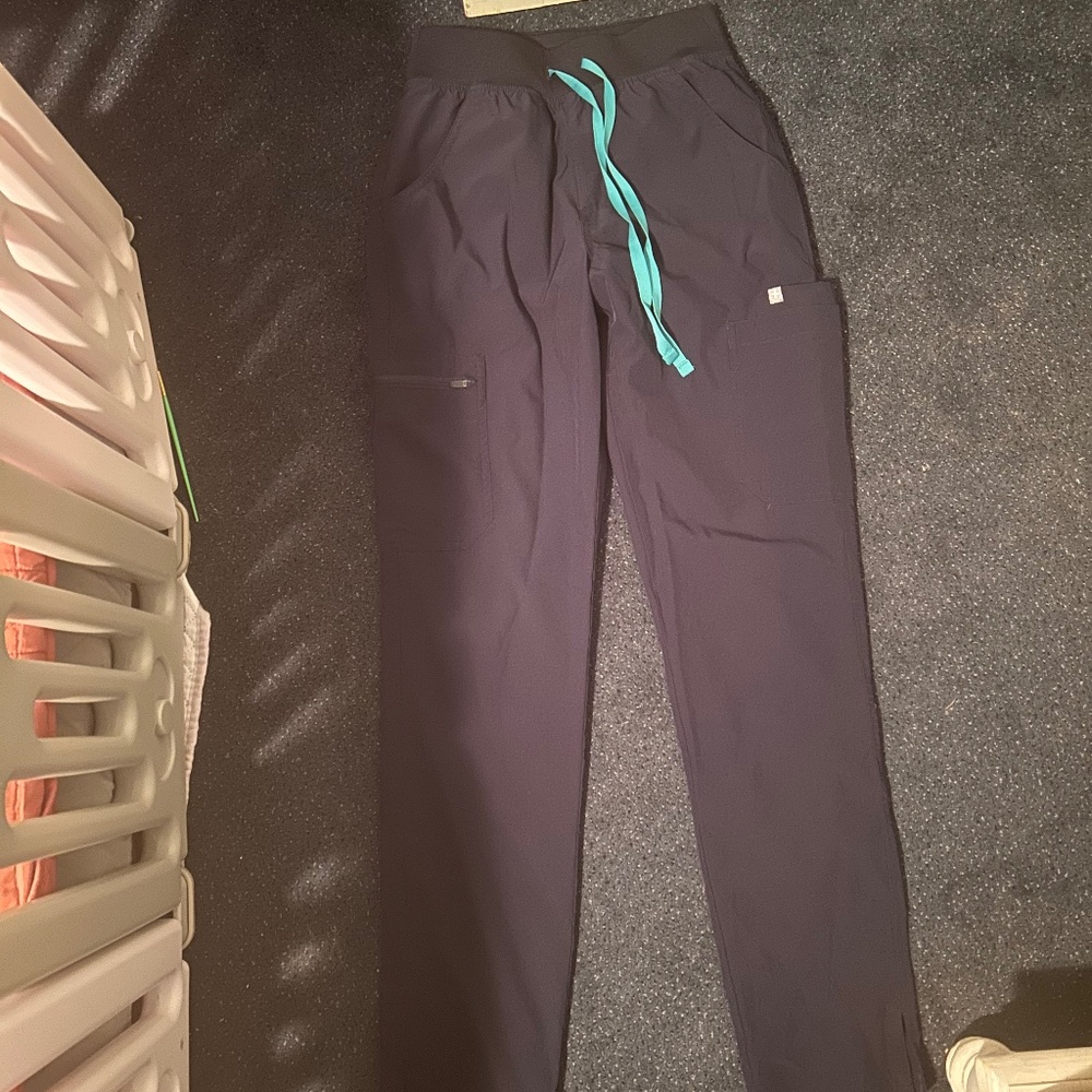 Figs scrub pants